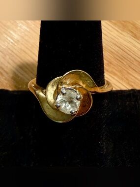 Park Lane antique Gold Toned Floral Solitaire Ring with Clear Stone